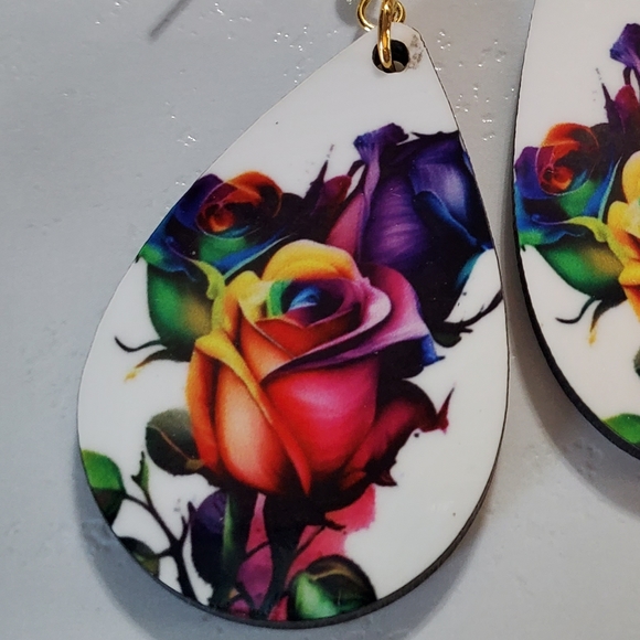 Beautiful Roses Teardrop Earrings - Picture 5 of 5